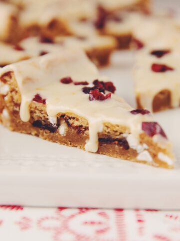 white chocolate cranberry cookie bars